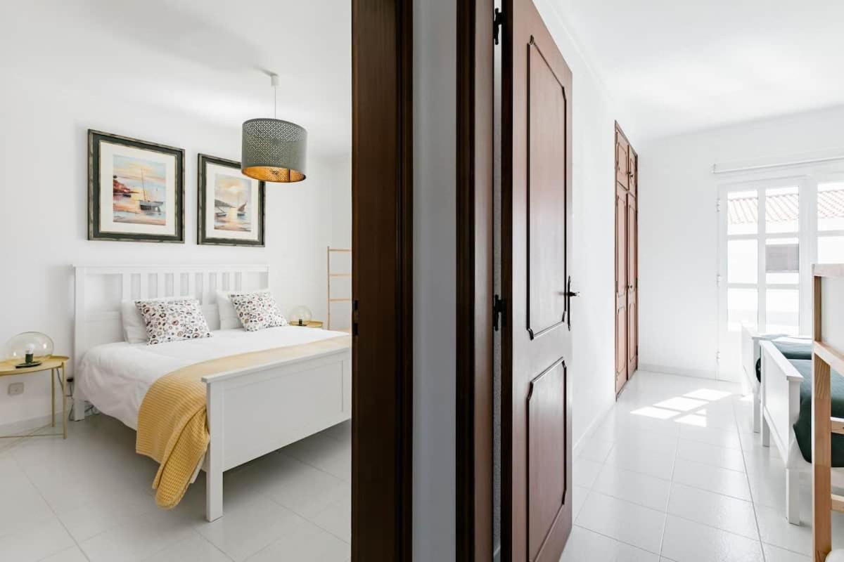 Beachfront Villa With Private Pool In Manta Rota فيلا نوفا دي كاسيلا المظهر الخارجي الصورة