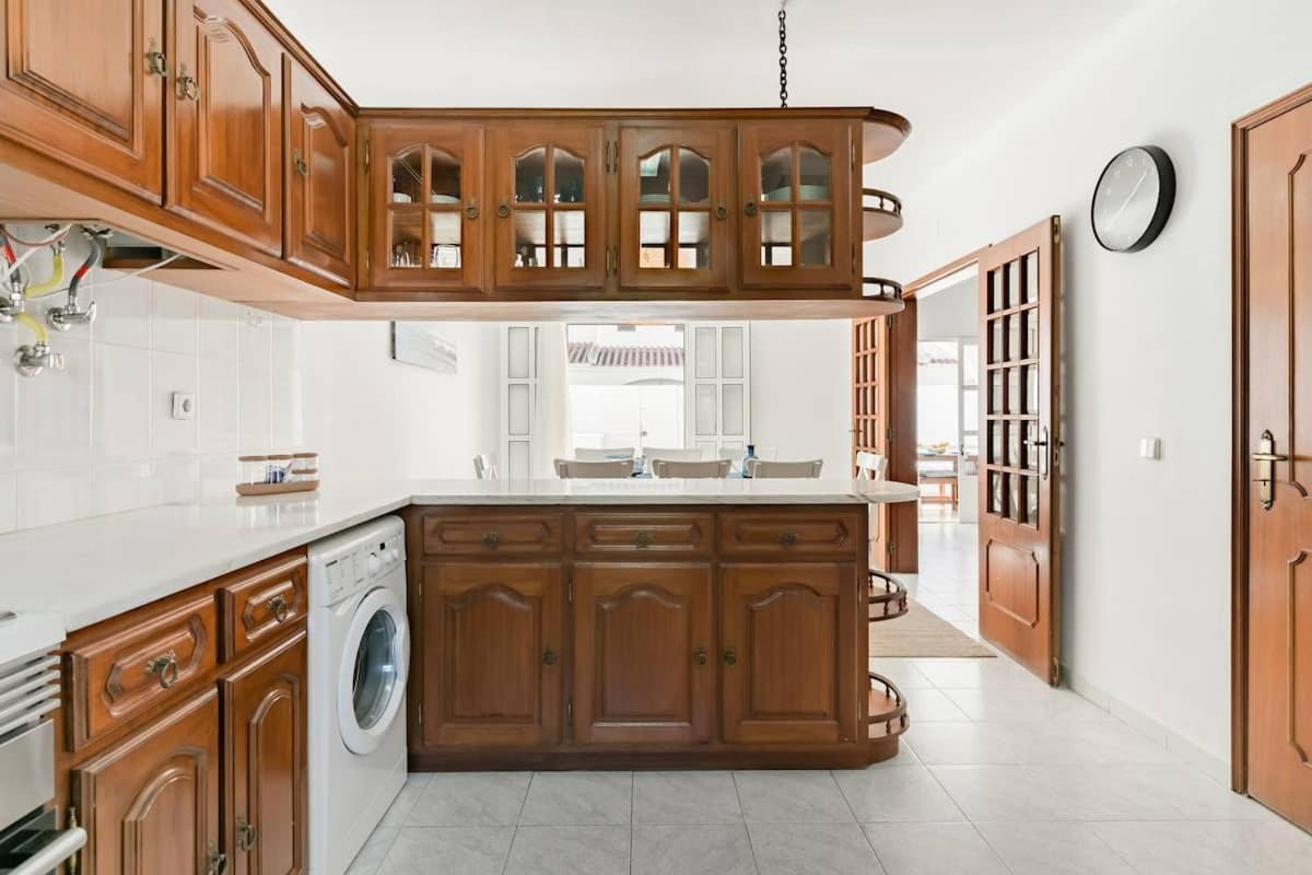 Beachfront Villa With Private Pool In Manta Rota فيلا نوفا دي كاسيلا المظهر الخارجي الصورة